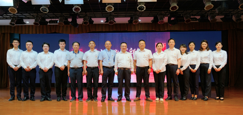 報告會合影.jpg 報告會合影.jpg