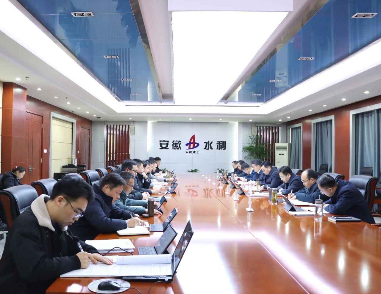 1708440281978410.jpg 新春第一會(huì).jpg