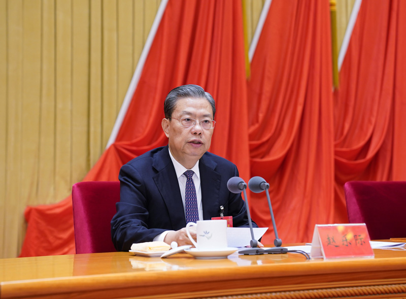 1月22日,中國共產黨第十九屆中央紀律檢查委員會第五次全體會議在北京開幕。中共中央政治局常委、中央紀律檢查委員會書記趙樂際代表中央紀律檢查委員會常務委員會作題為《推動新時代紀檢監察工作高質量發展,以優異成績慶祝中國共產黨成立100周年》的工作報告。新華社記者 張領 攝