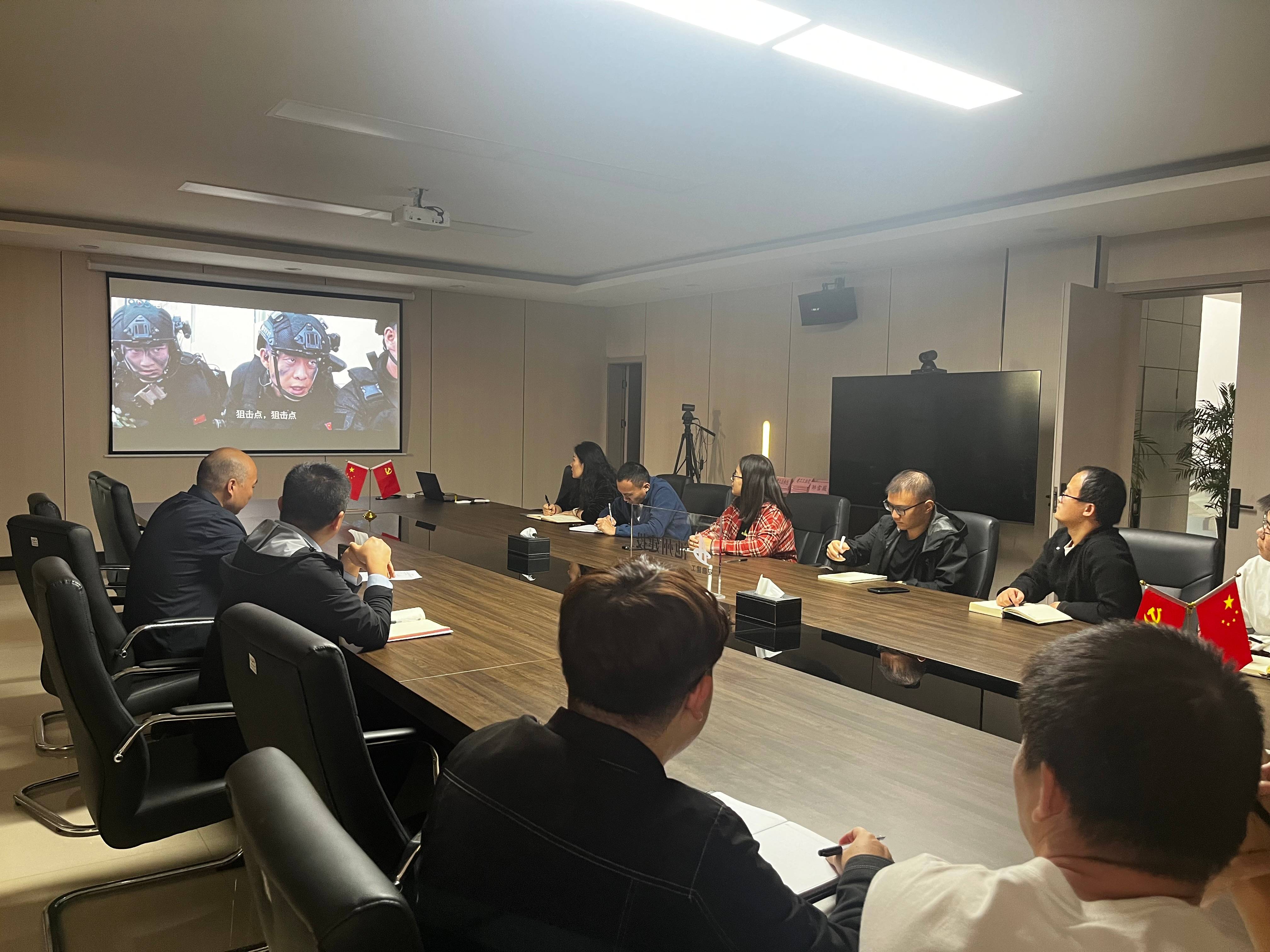 照片2.jpg 照片2.jpg